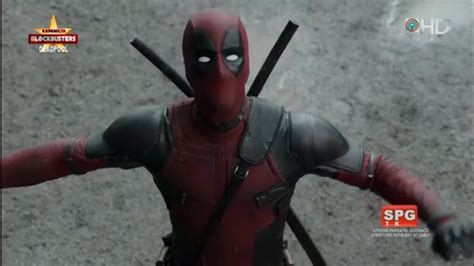 ''Superhero Landing'' (Tagalog) .